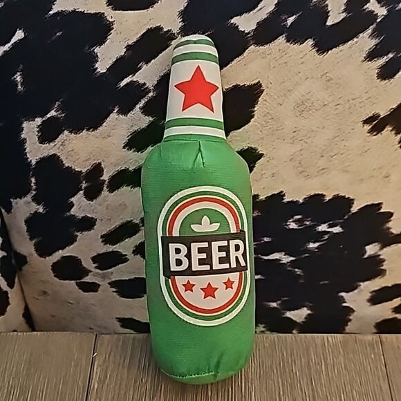 New Plush Beer Dog Toy Squeaker Inside for Big Dogs Brand New NWT - Picture 3 of 4